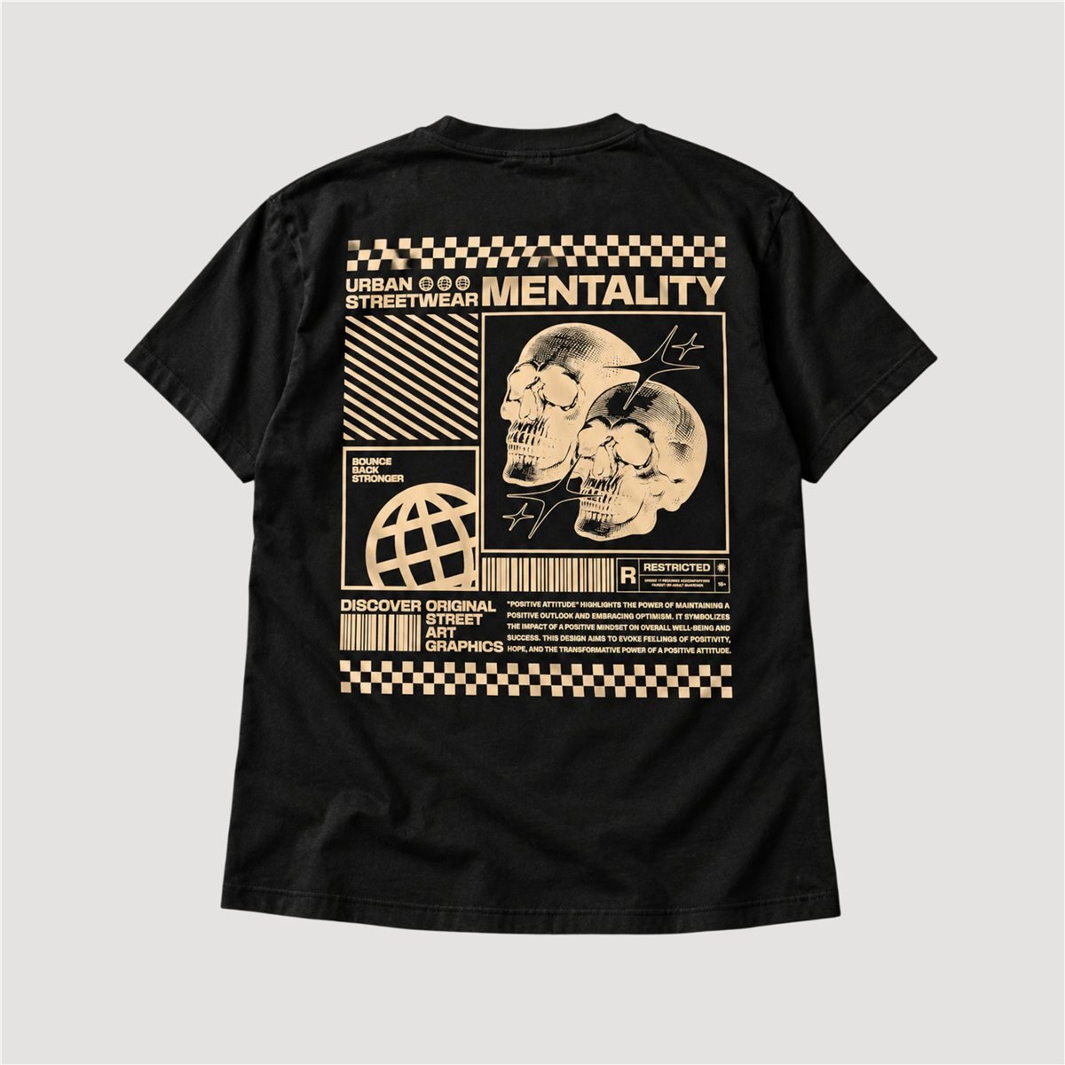 Estampa DTF em camiseta preta: arte streetwear em tom creme com caveiras, mostrando a aderência em tecido escuro